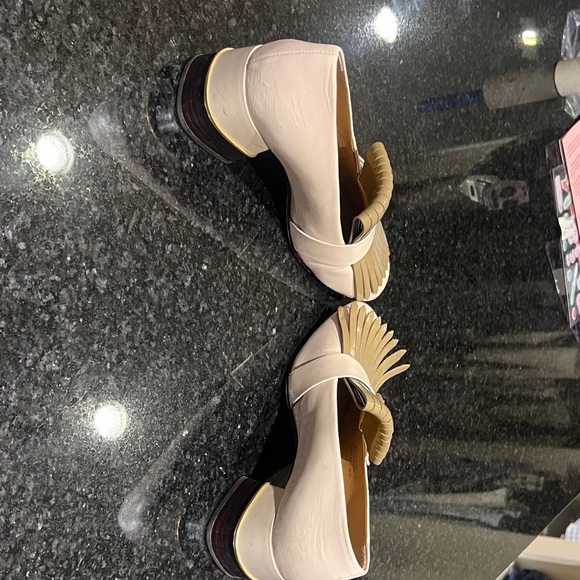 Tory Burch Cream and Tan Fringe Heels - Picture 3 of 6